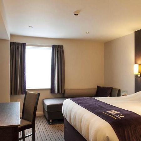Premier Inn Tring Ngoại thất bức ảnh