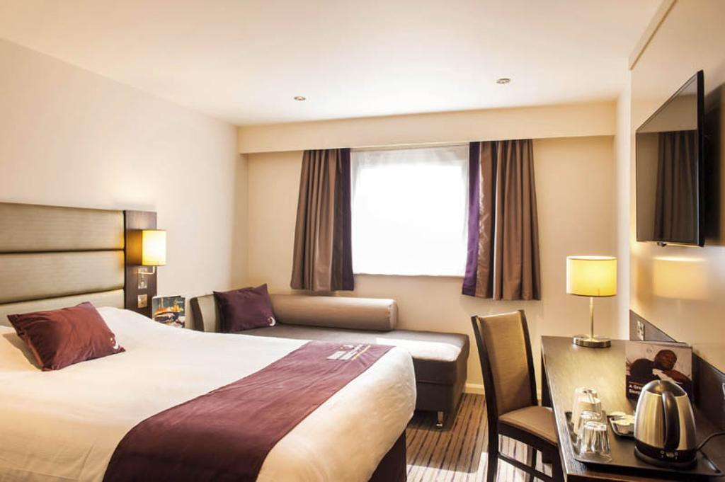 Premier Inn Tring Ngoại thất bức ảnh