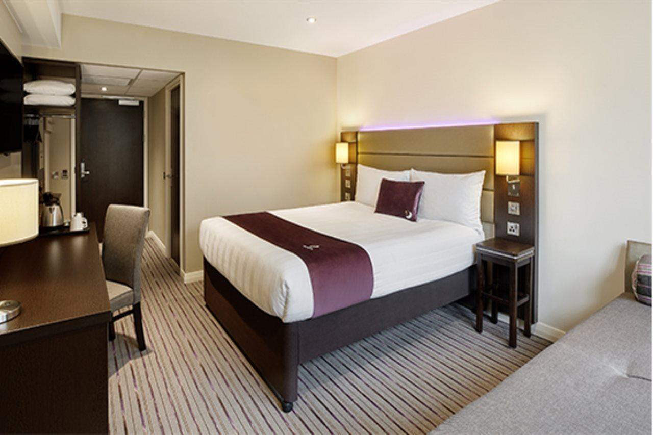 Premier Inn Tring Ngoại thất bức ảnh