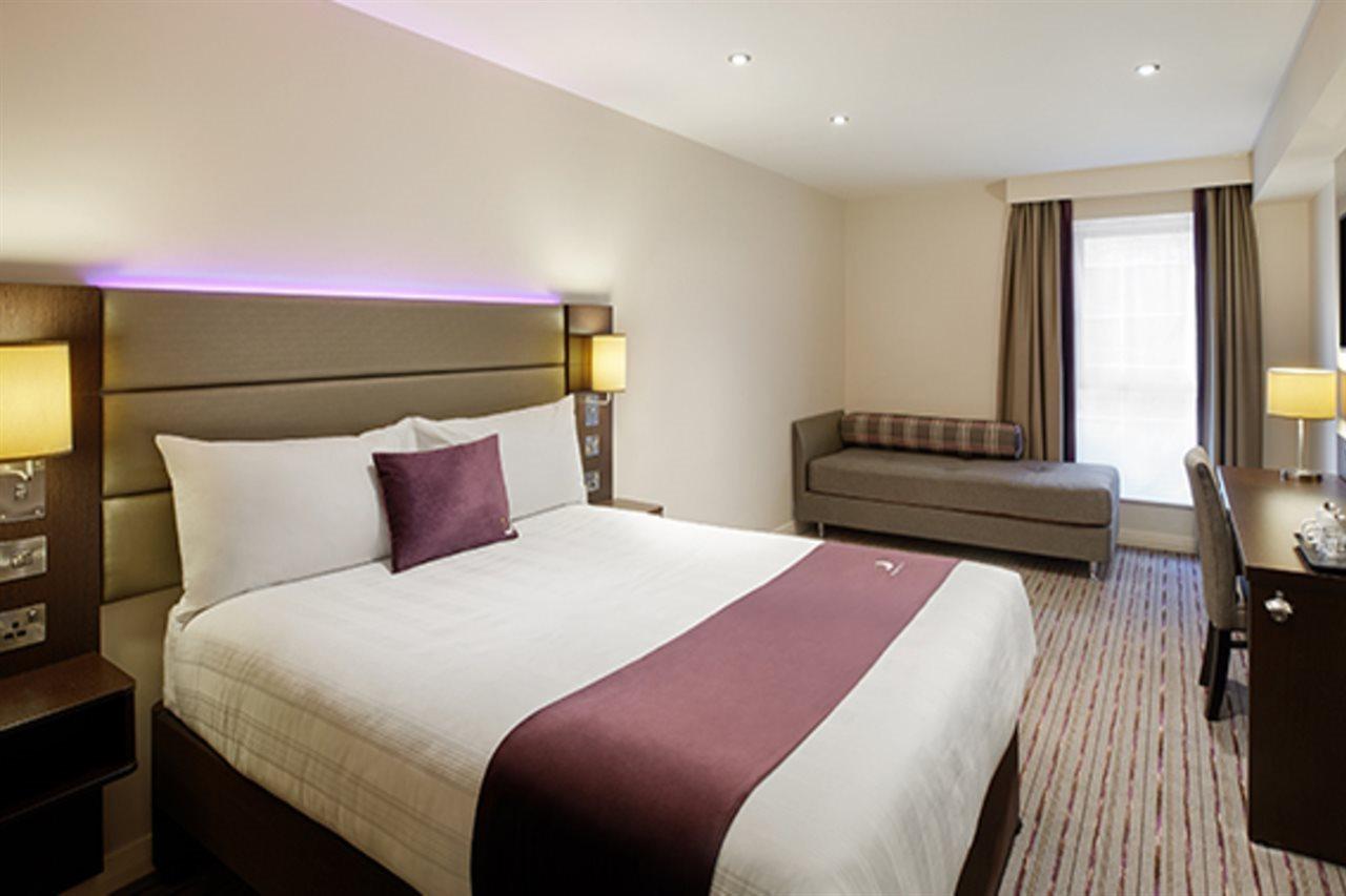 Premier Inn Tring Ngoại thất bức ảnh