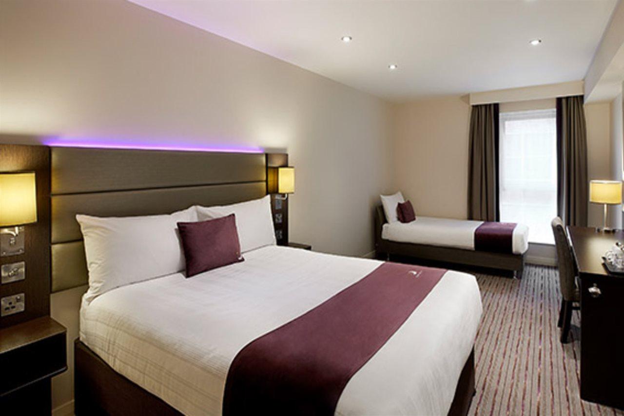 Premier Inn Tring Ngoại thất bức ảnh