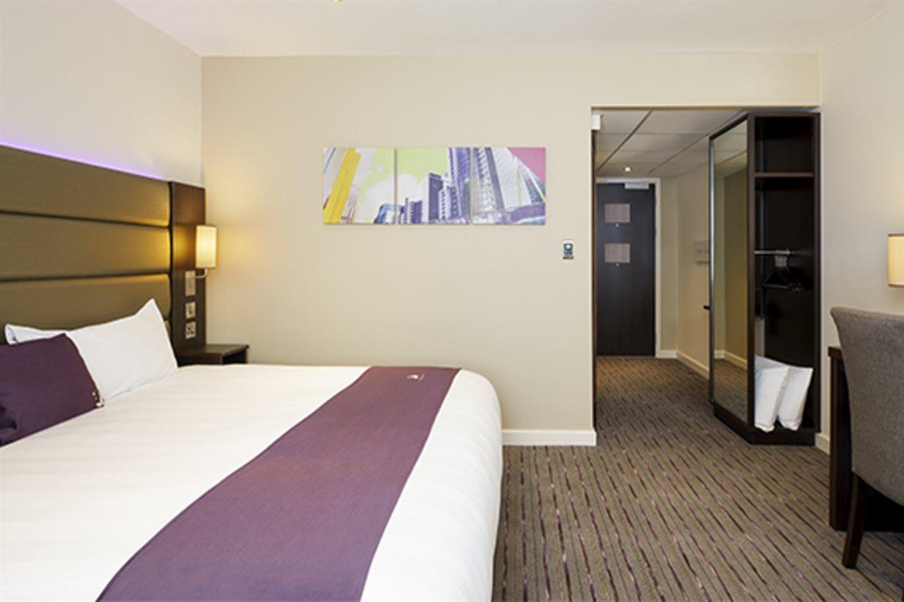 Premier Inn Tring Ngoại thất bức ảnh