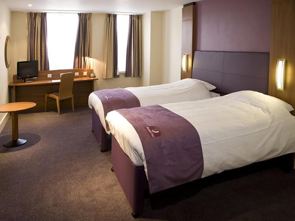 Premier Inn Tring Phòng bức ảnh