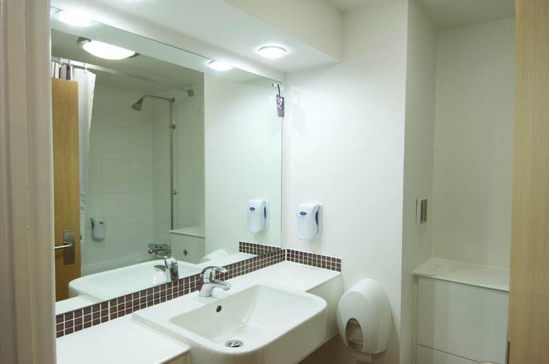 Premier Inn Tring Ngoại thất bức ảnh